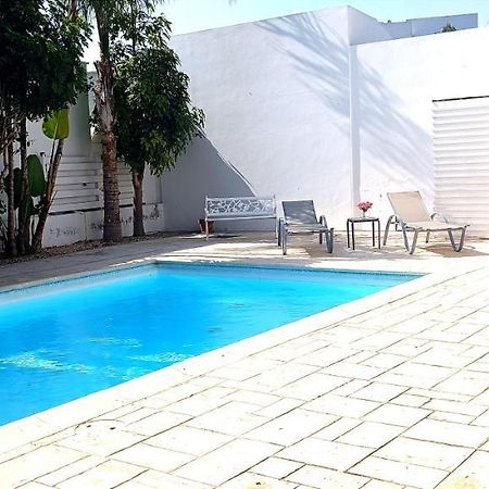 Colonial Villa 32 Perivolia Bagian luar foto