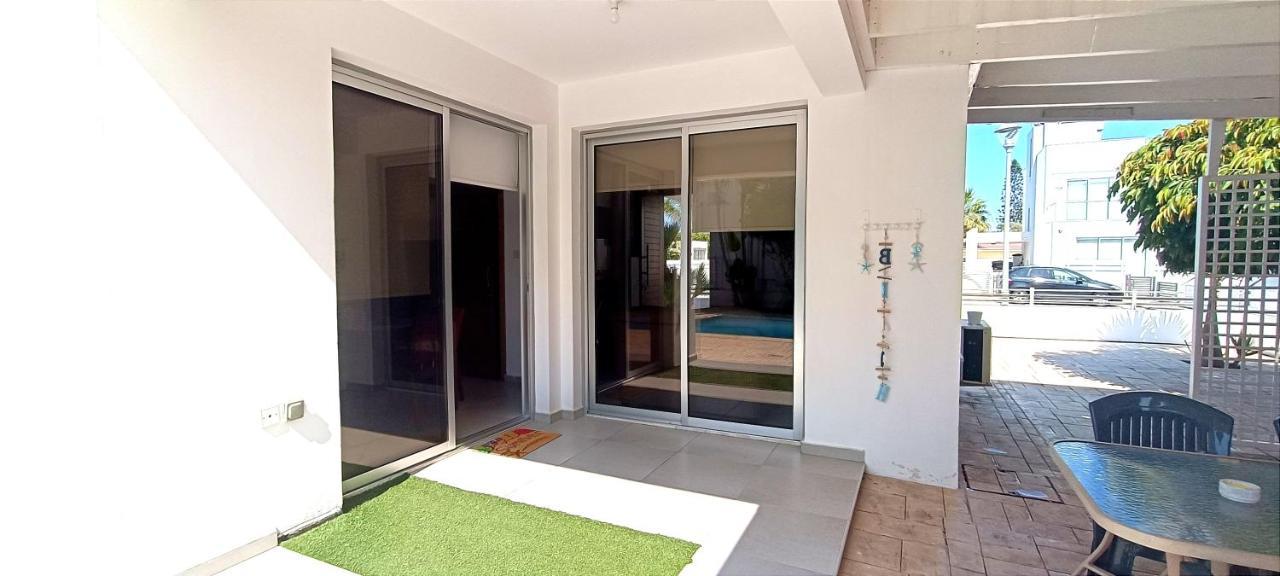 Colonial Villa 32 Perivolia Bagian luar foto