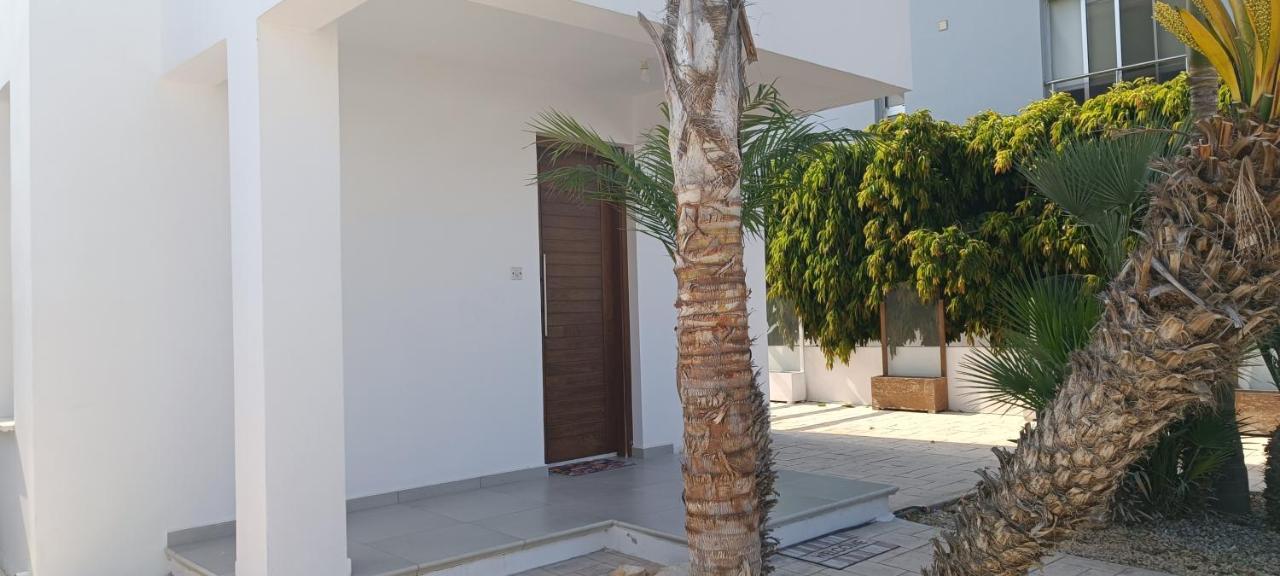Colonial Villa 32 Perivolia Bagian luar foto