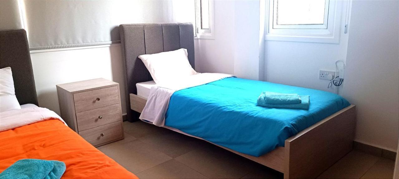Colonial Villa 32 Perivolia Bagian luar foto