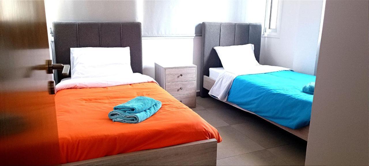 Colonial Villa 32 Perivolia Bagian luar foto